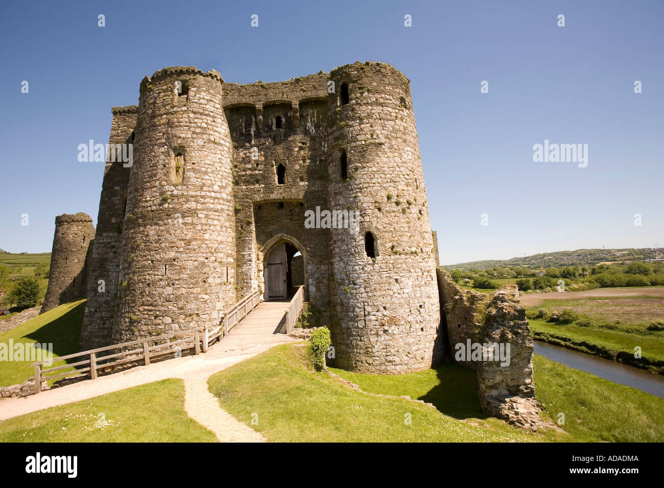 Wales Carmarthenshire Kidwelly castle gatehouse Stock Photo