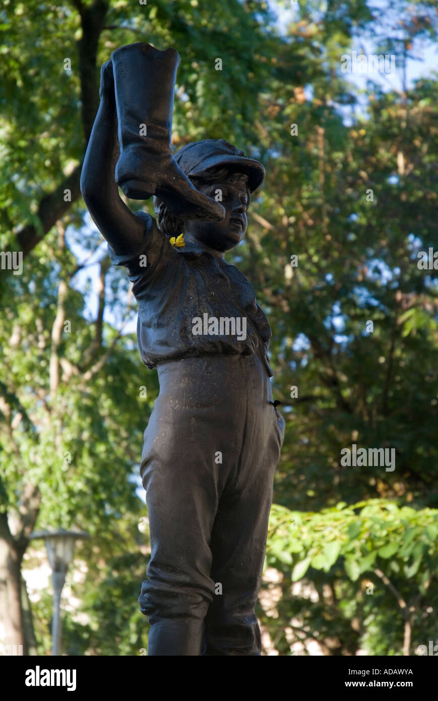 The iconic 'El Nino de la Bota' ('Child with a boot') statue in Parque