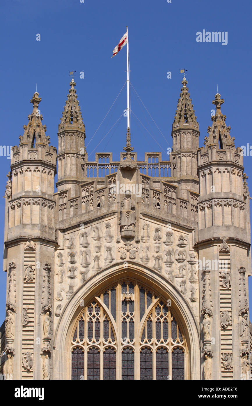 Bath Abbey the West face of Bath Abbey showing angel figures climbing ...