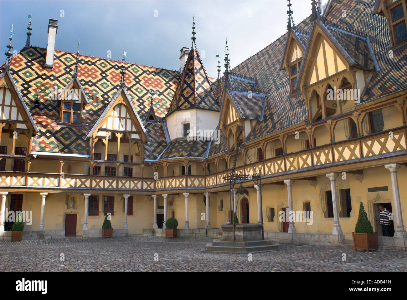 Hospices de Beaune. Polychrome roofs and dormers, Hotel-Dieu, Beaune, France. Stock Photo