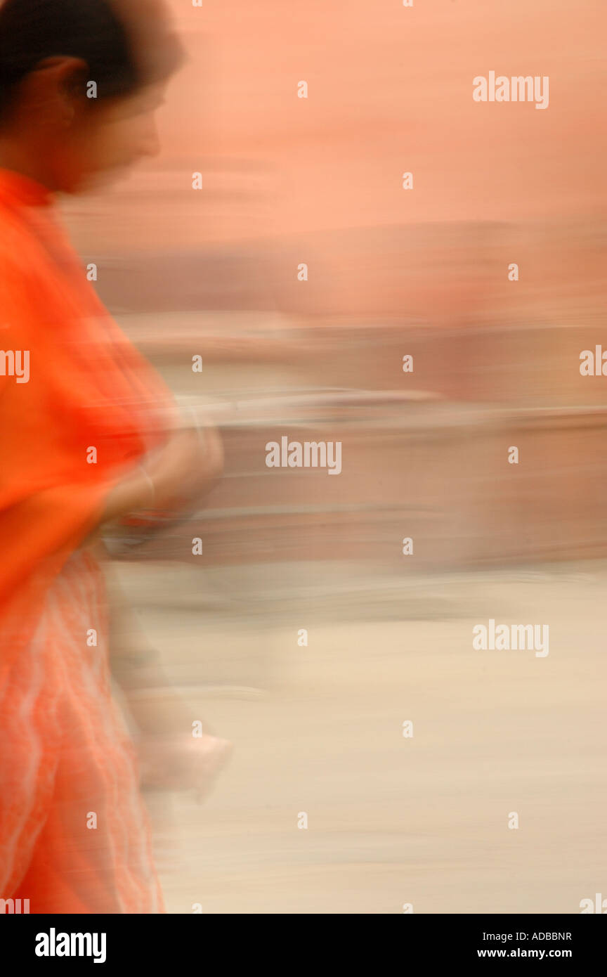 Woman sari walking hi-res stock photography and images - Alamy