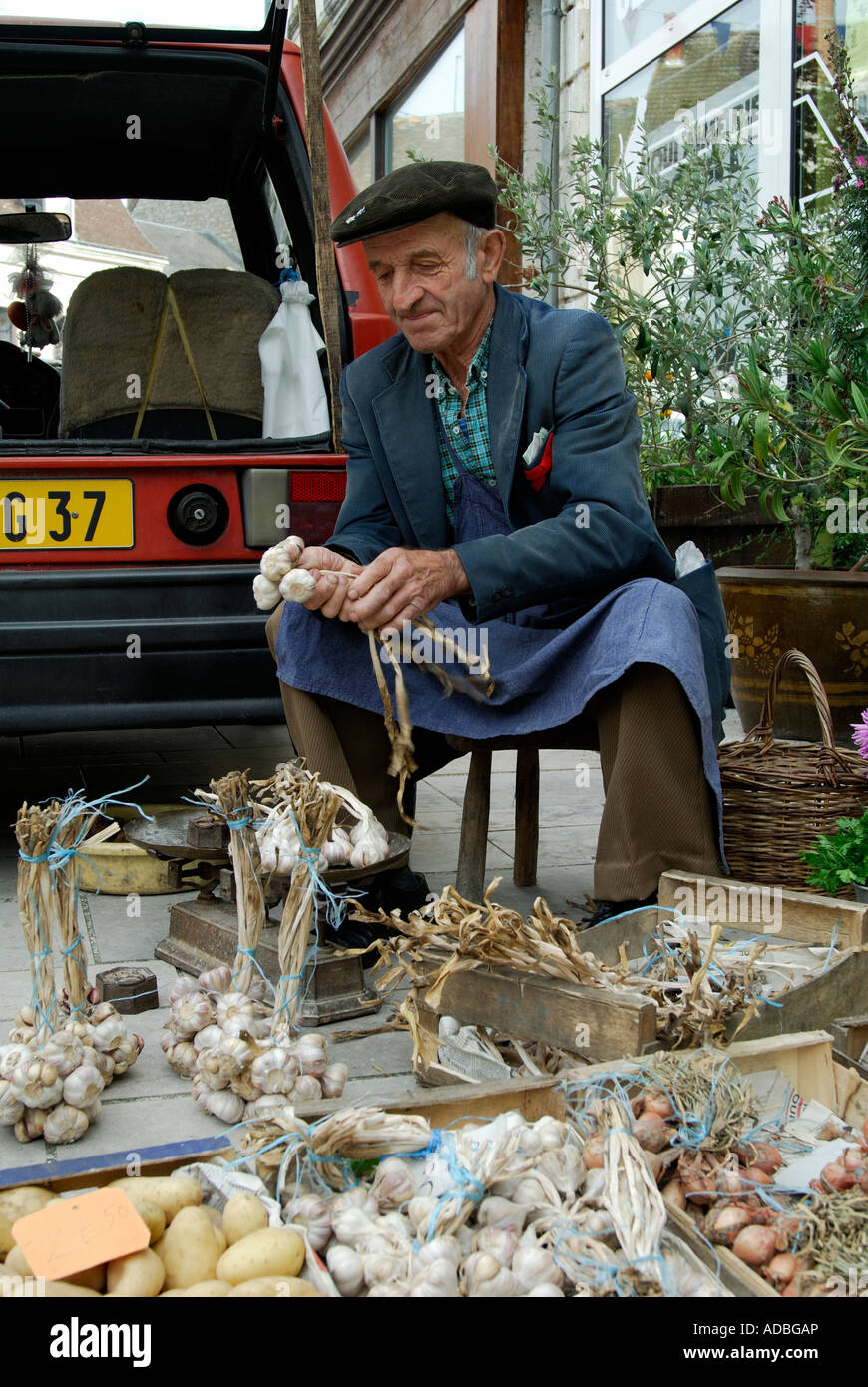 French man garlic hires stock photography and images Alamy
