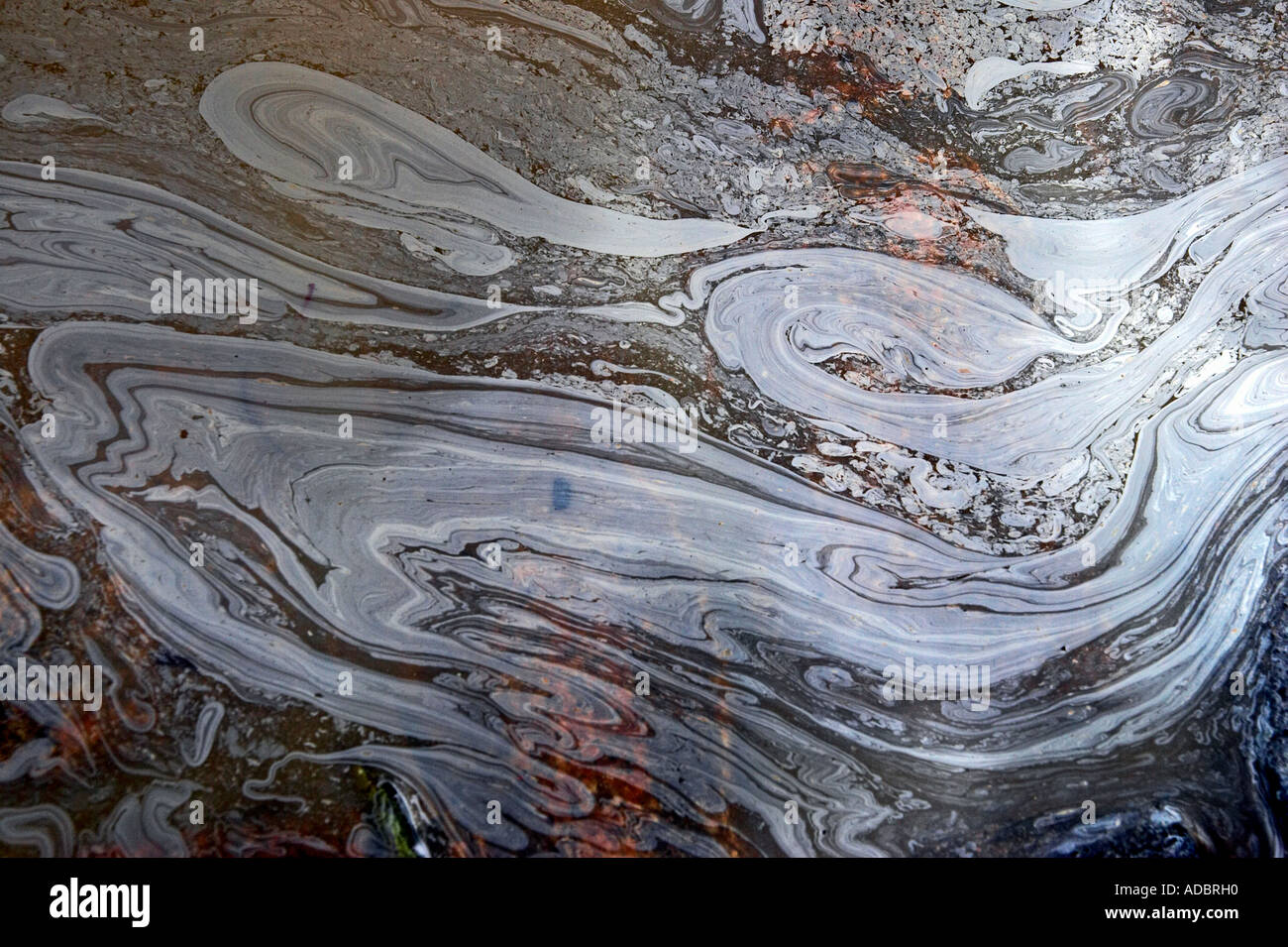 Oil slick hires stock photography and images Alamy
