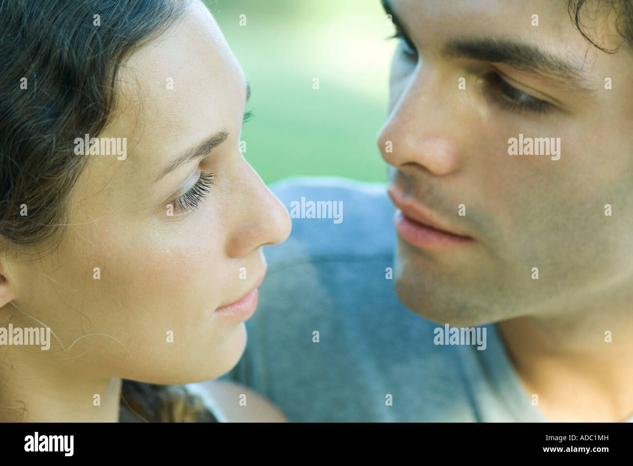 Glancing at each other hi-res stock photography and images - Alamy
