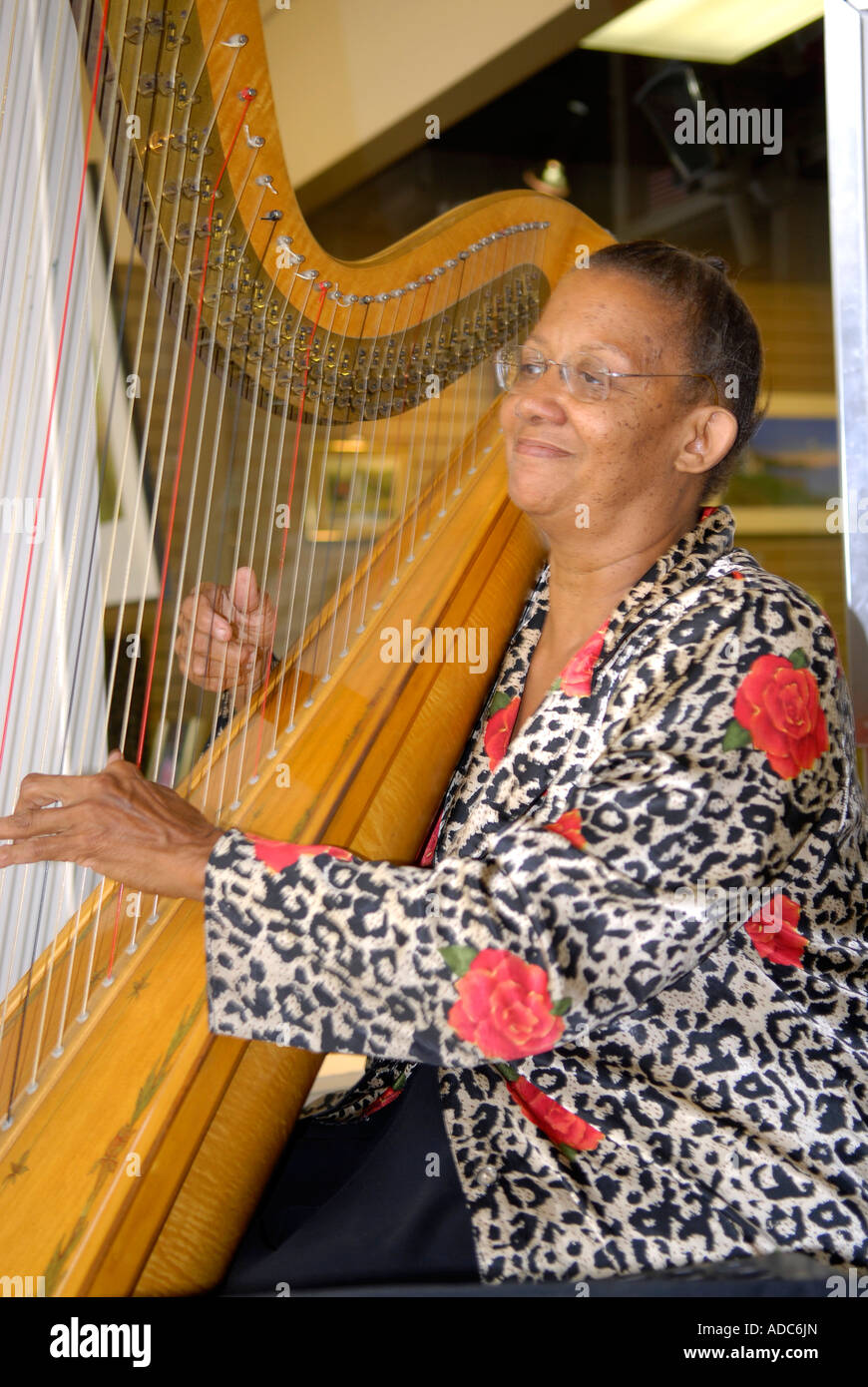 Portrait painting woman, harp hi-res stock photography and images - Alamy