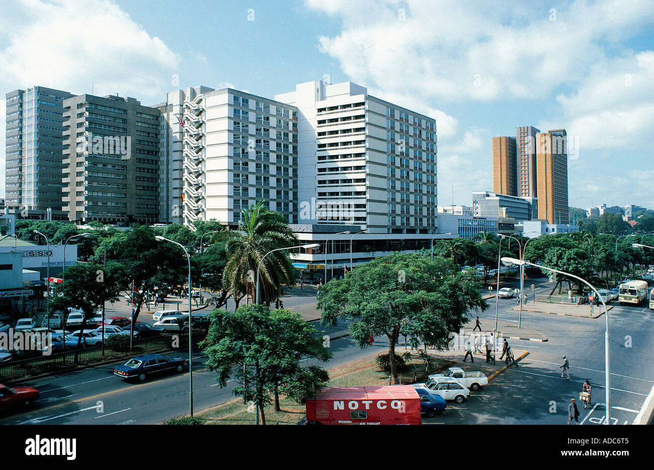 Streetnairobi hi-res stock photography and images - Alamy