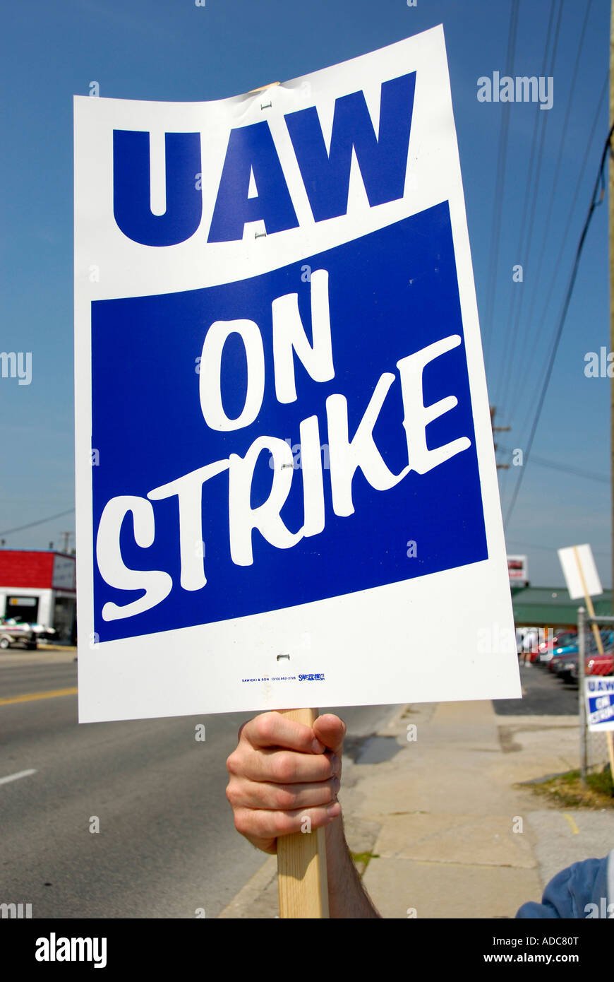 Picket line wages signs hires stock photography and images Alamy