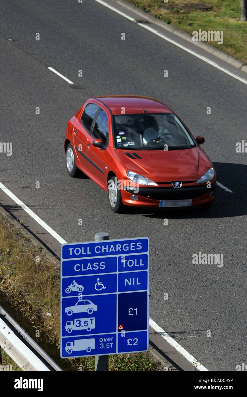 Traffic approaching the Forth Road Bridge where tolls are to be scrapped by the new SNP led Scottish Parliament Stock Photo