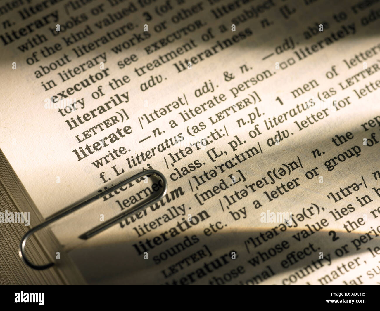 Literate hi-res stock photography and images - Alamy