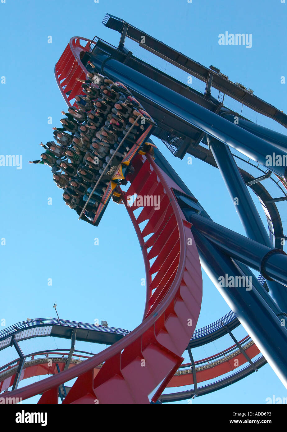 Busch gardens sheikra hi-res stock photography and images - Alamy