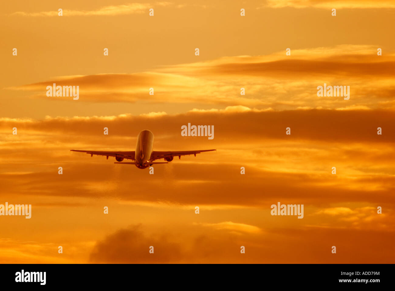 commercial-aviation-plane-stock-photo-alamy