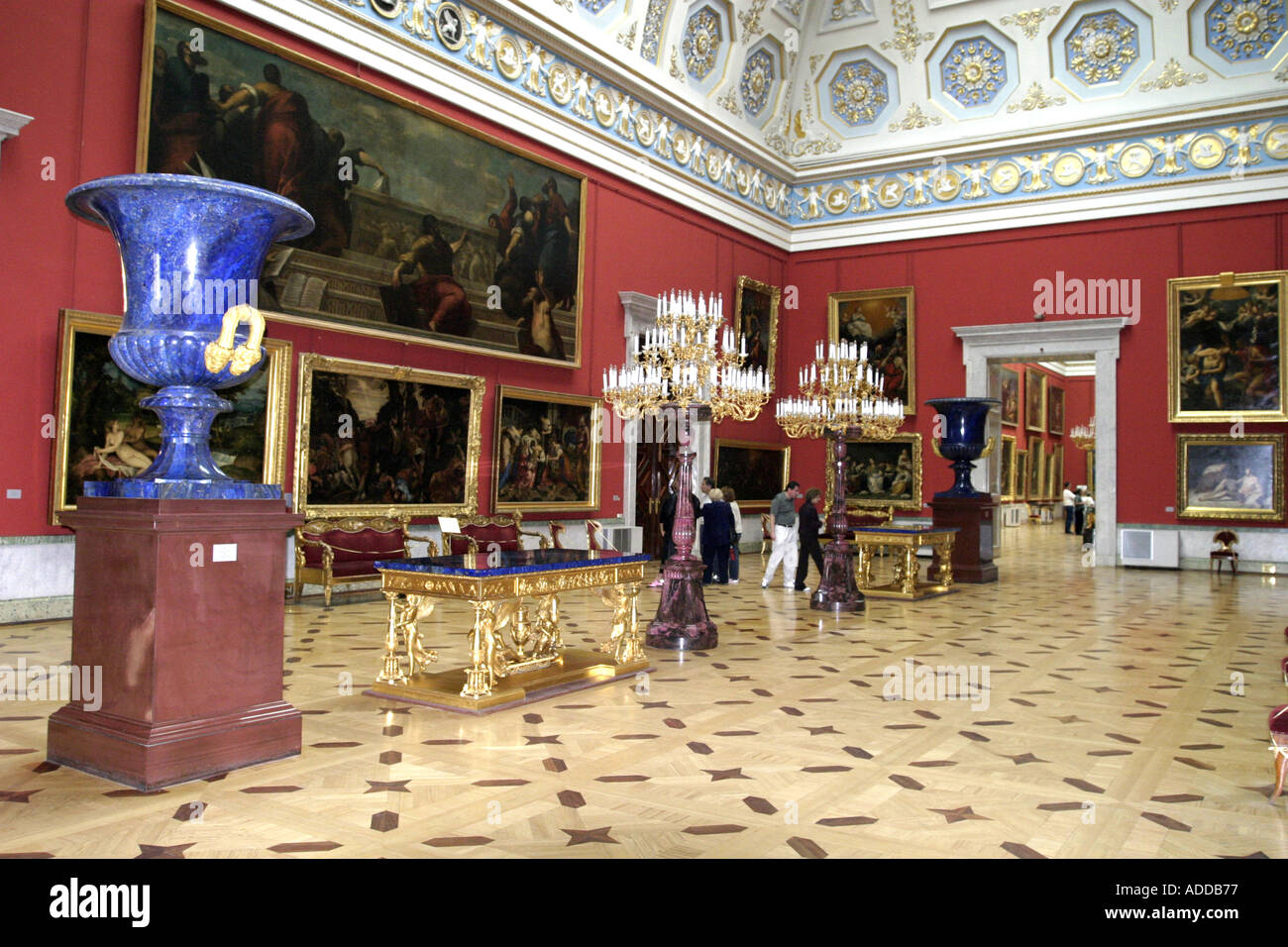A beautiful gallery in the famous and popular Hermitage Museum,St