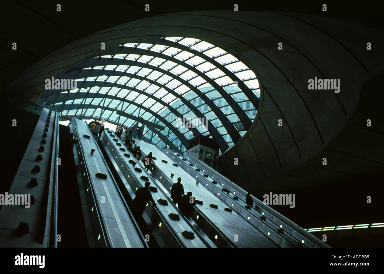 Canary Wharf tube station London England Stock Photo - Alamy