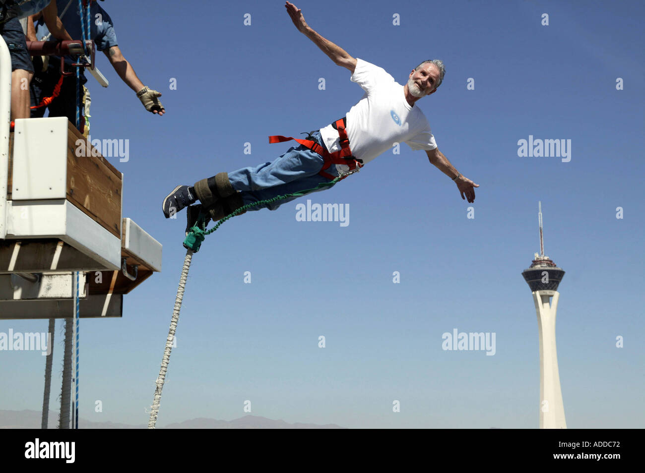 Bungee Jumping Las Vegas Nevada USA Picture by Barry Bland 24 9 03