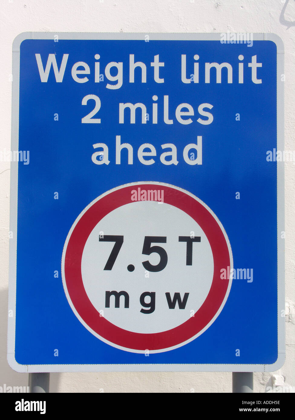 Road sign warning of weight limit ahead UK Stock Photo