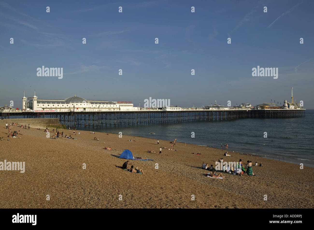 Brighton beach low tide palace hi-res stock photography and images - Alamy