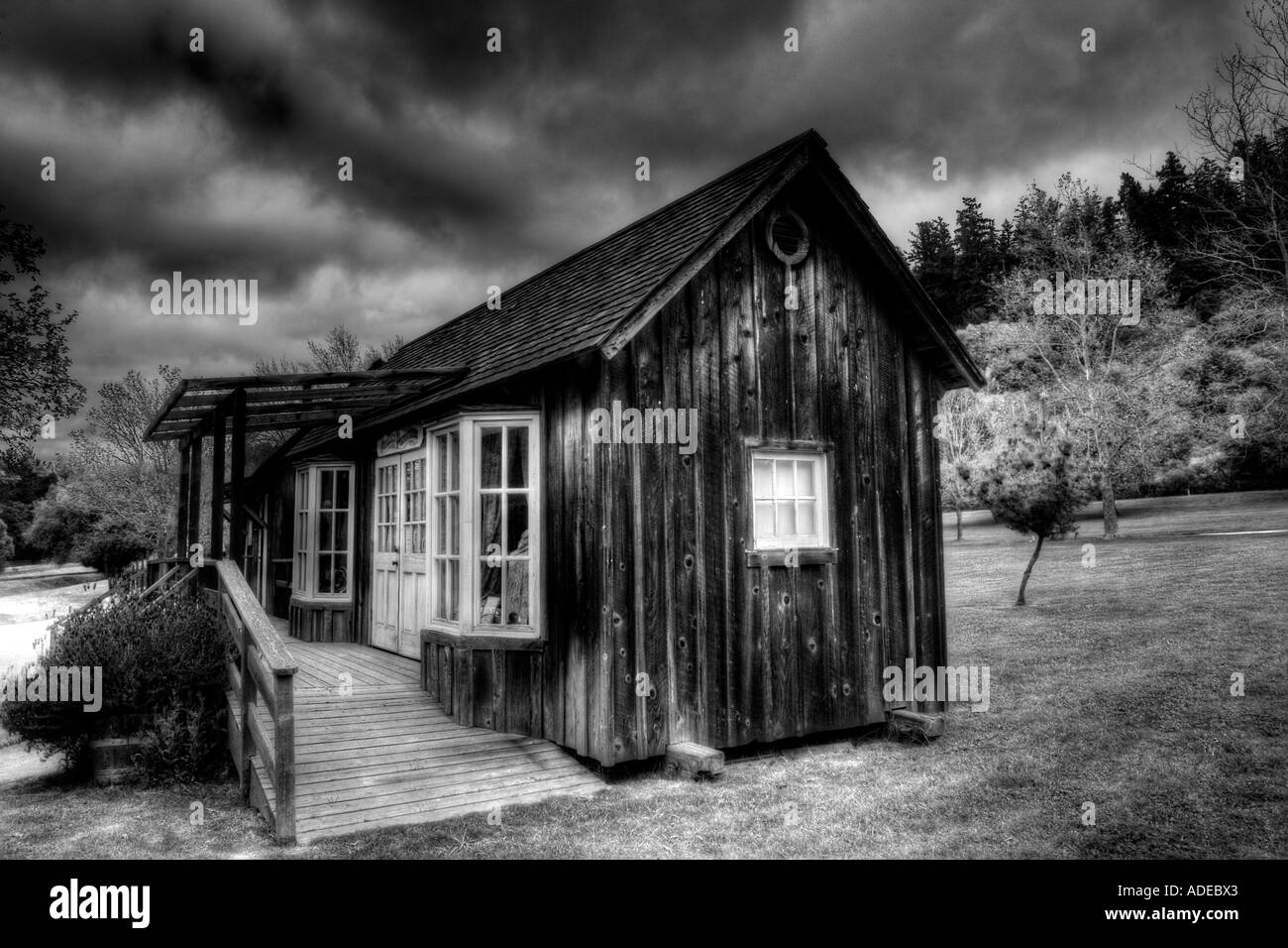 Old cabin west Black and White Stock Photos & Images - Alamy