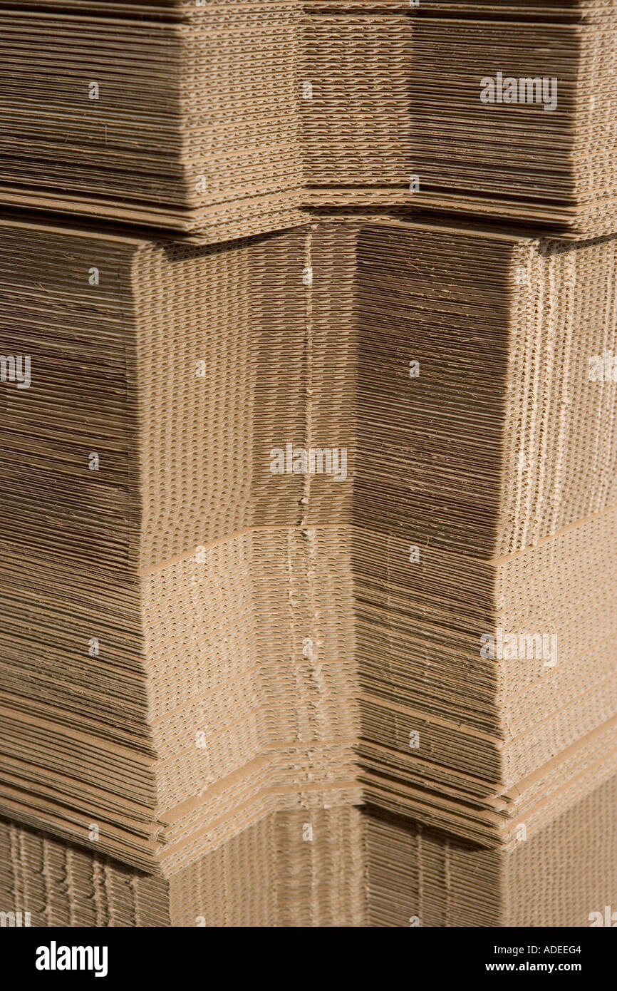 Layers of corrugated cardboard Stock Photo Alamy