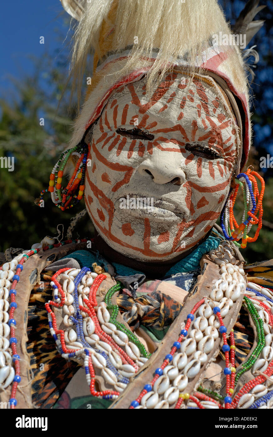 portrait-of-kikuyu-tribeswoman-wearing-traditional-jewelry-and