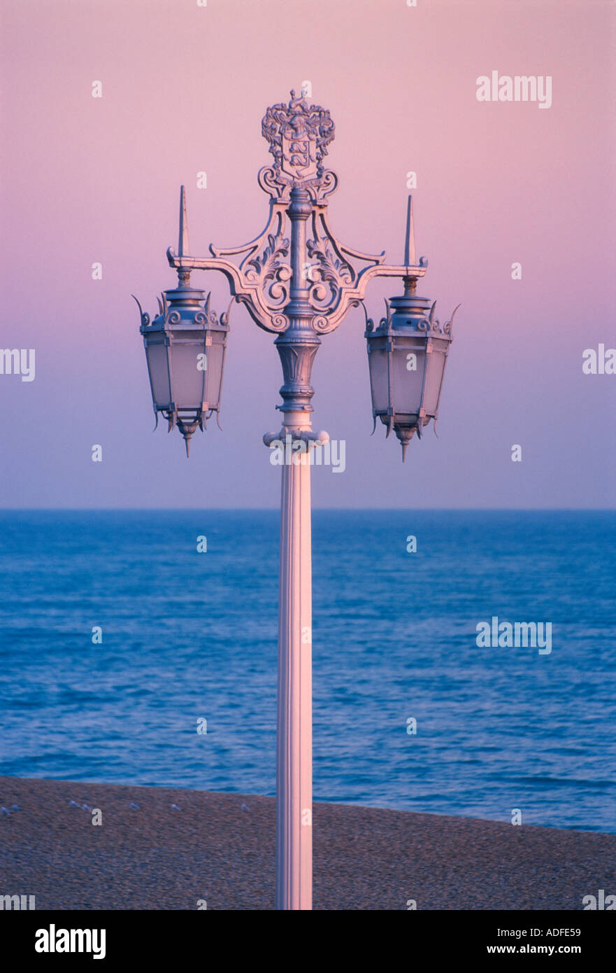 Ornate cast iron street lamp hi-res stock photography and images - Alamy