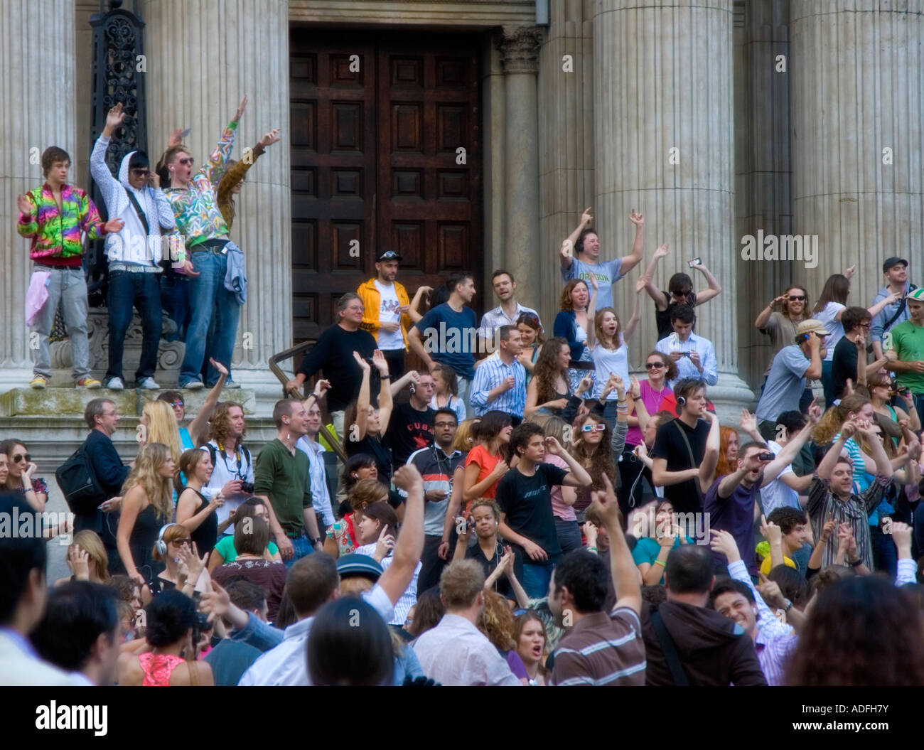 Mobile Clubbing event - St Pauls Cathedral - London Stock Photo