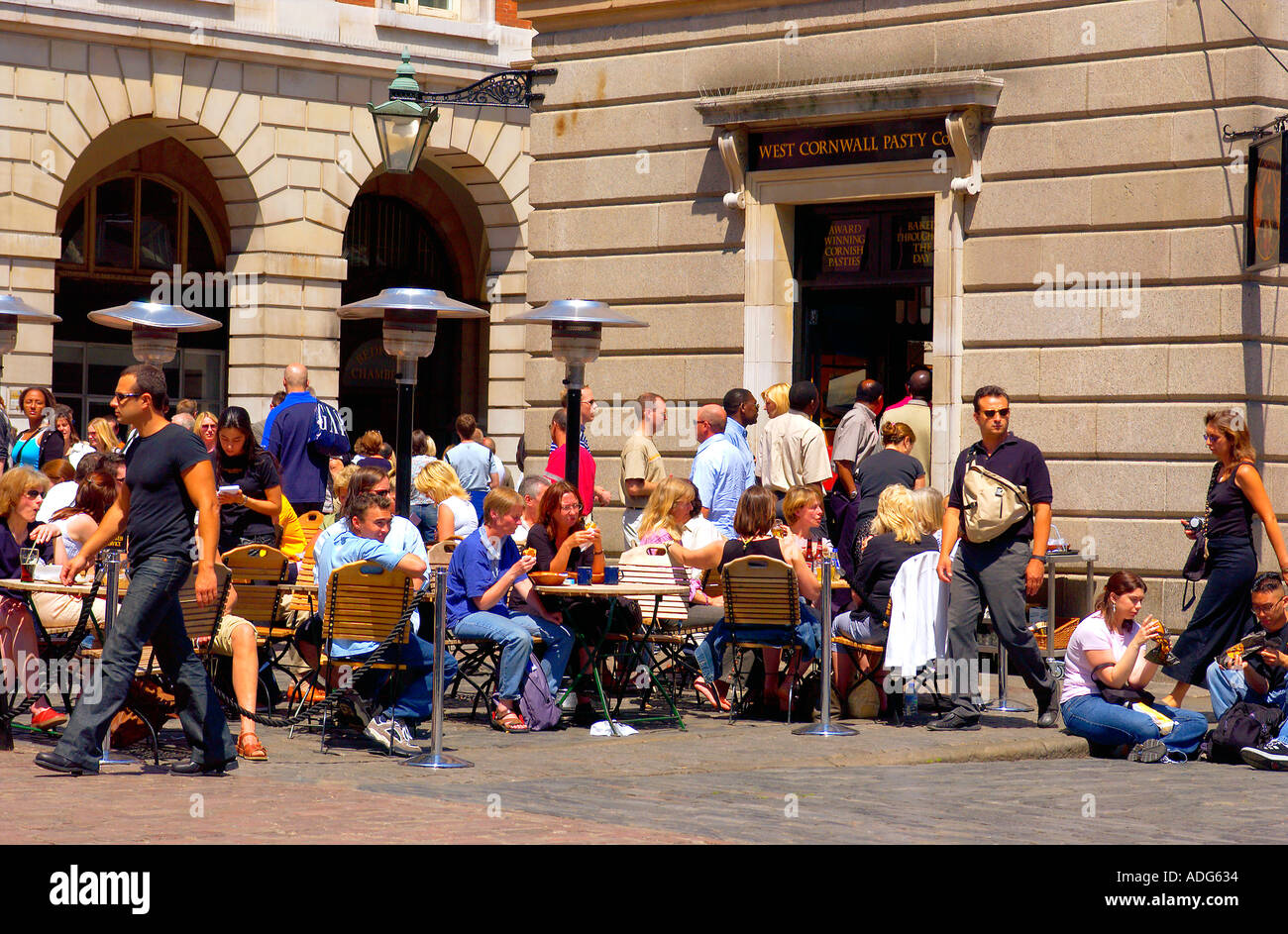 Lunch at Covent Garden Market London UK Stock Photo Alamy
