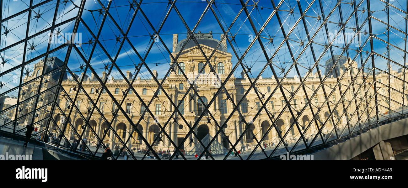 France Paris Louvre glas pyramide by architect ieoh Ming Pei Stock Photo