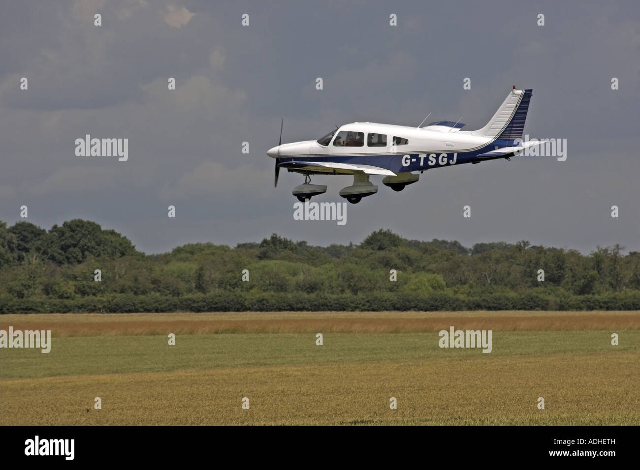 Piper PA28181 Cherokee Archer 11 GTSGJ landing at Retford (Gamston