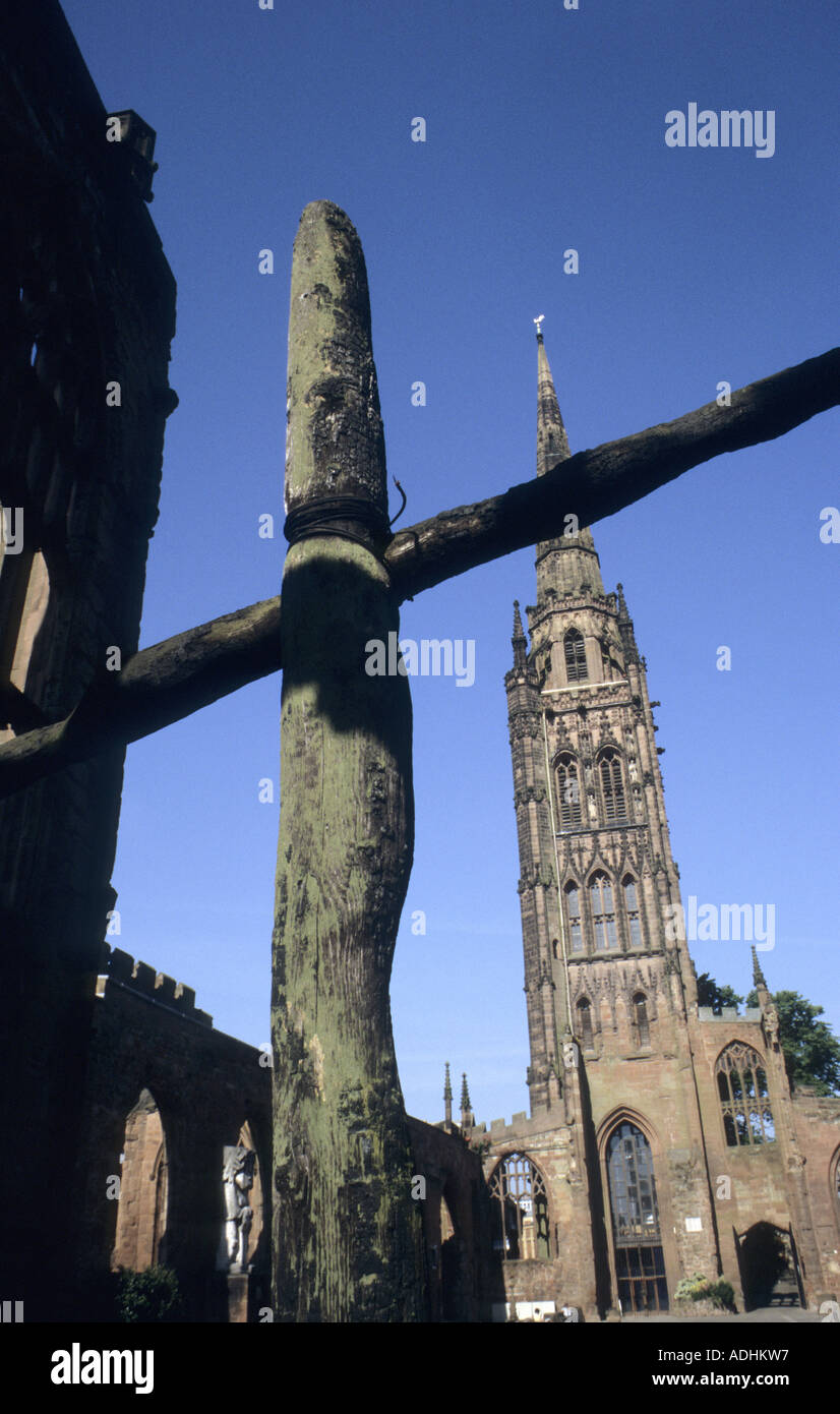 The charred cross in Old Cathedral ruins, Coventry, West Midlands, England, UK Stock Photo