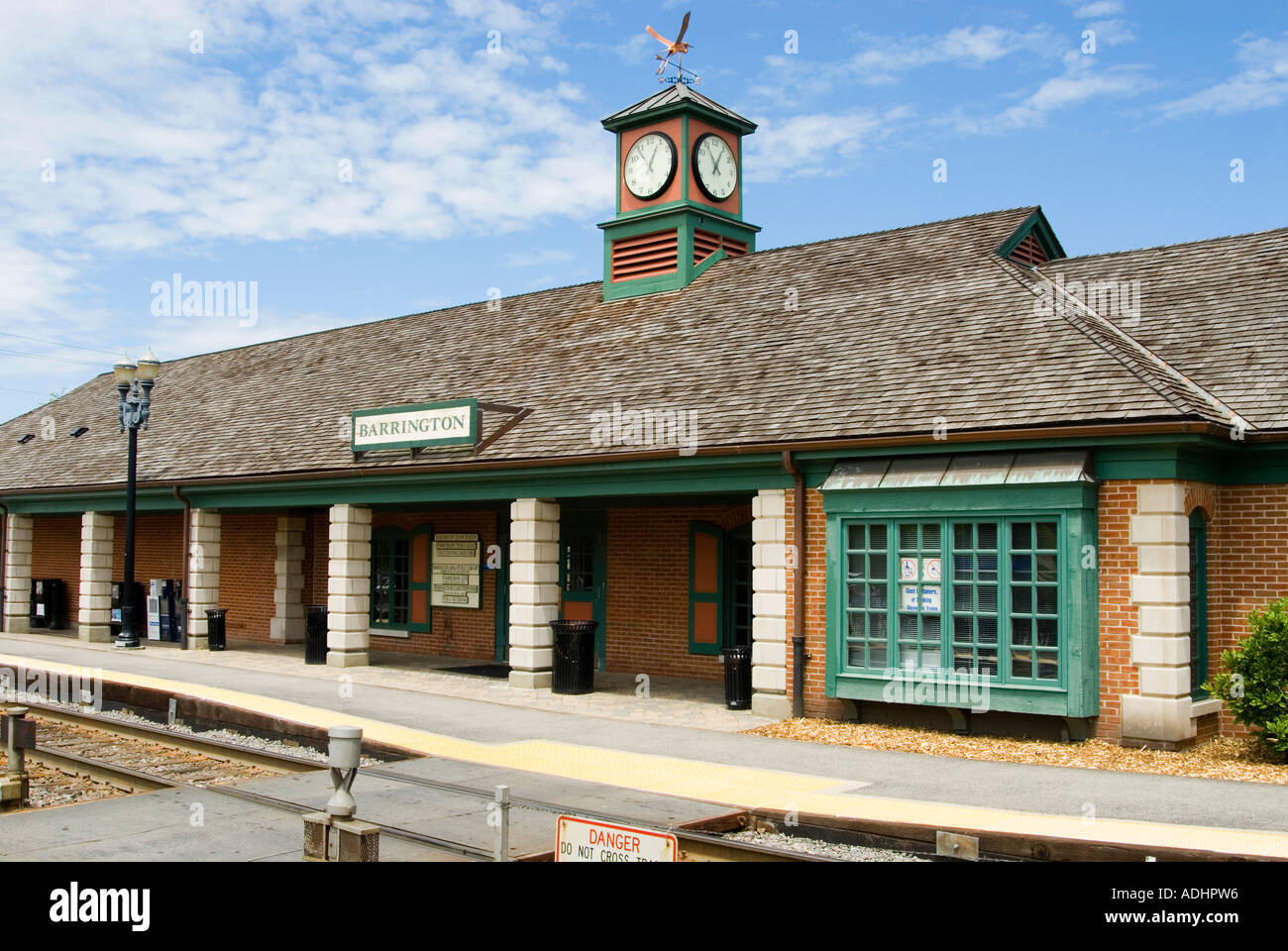 Barrington, Illinois / Metra Train Station to and from Chicago Stock