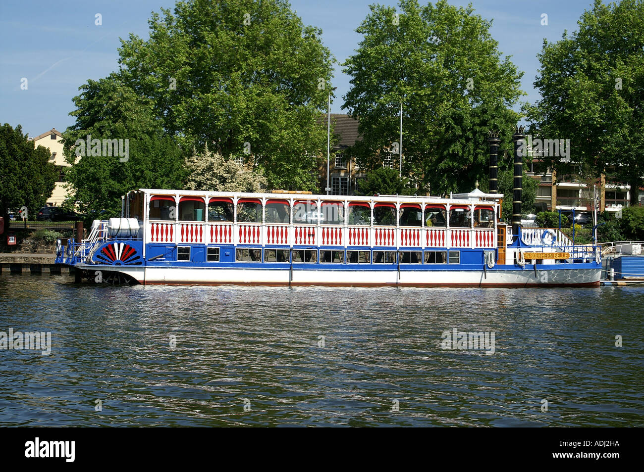 Kingston upon thames houses hires stock photography and images Alamy
