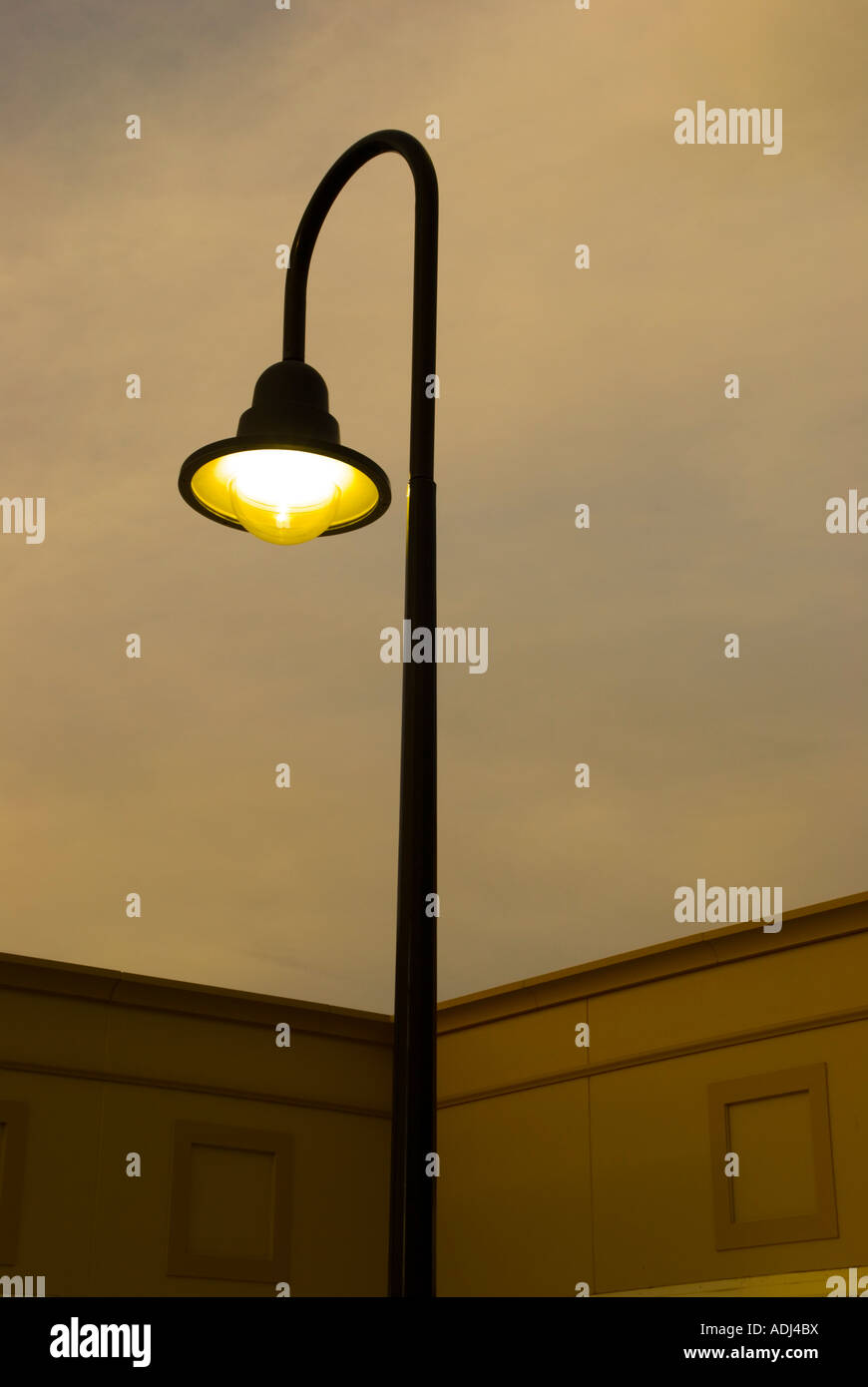 Light standard street lamp hi-res stock photography and images - Alamy
