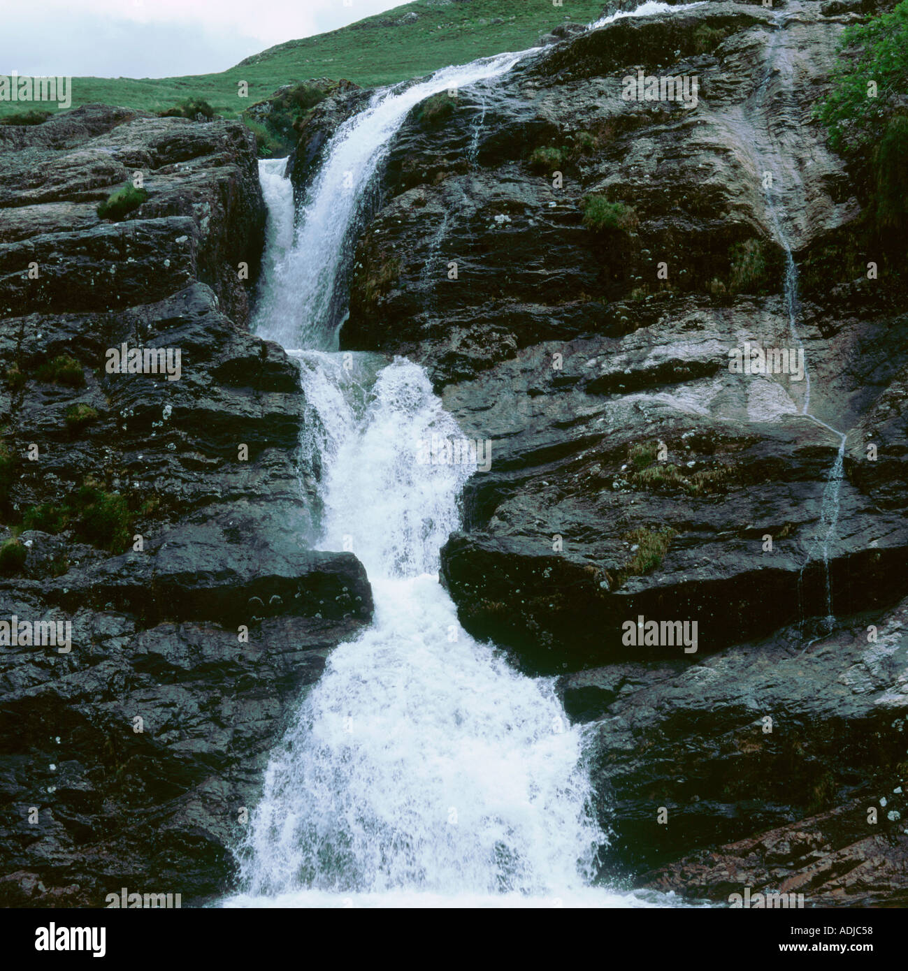 Small mountain rock waterfall hi-res stock photography and images - Alamy