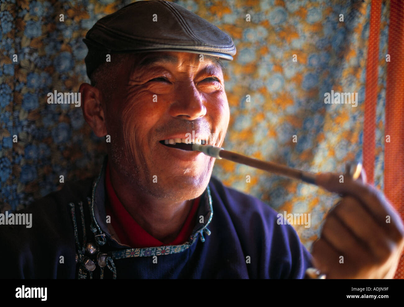 Mongolian Nomad Smoking Pipe Hi-res Stock Photography And Images - Alamy