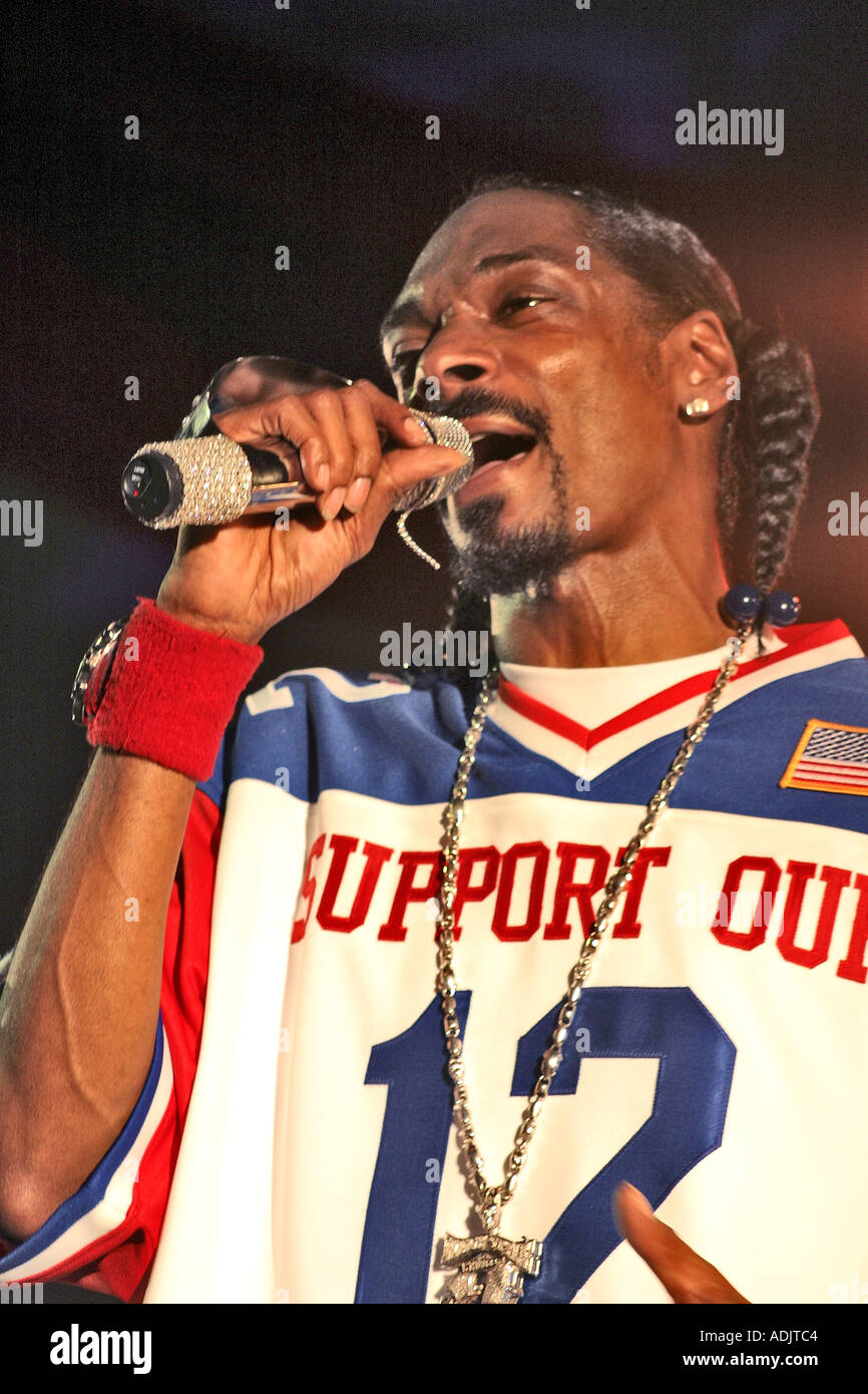 Rapper And Hip Hop Superstar Snoop Dog In Concert Rapper And Hip Hop Superstar Snoop Dog In Concert