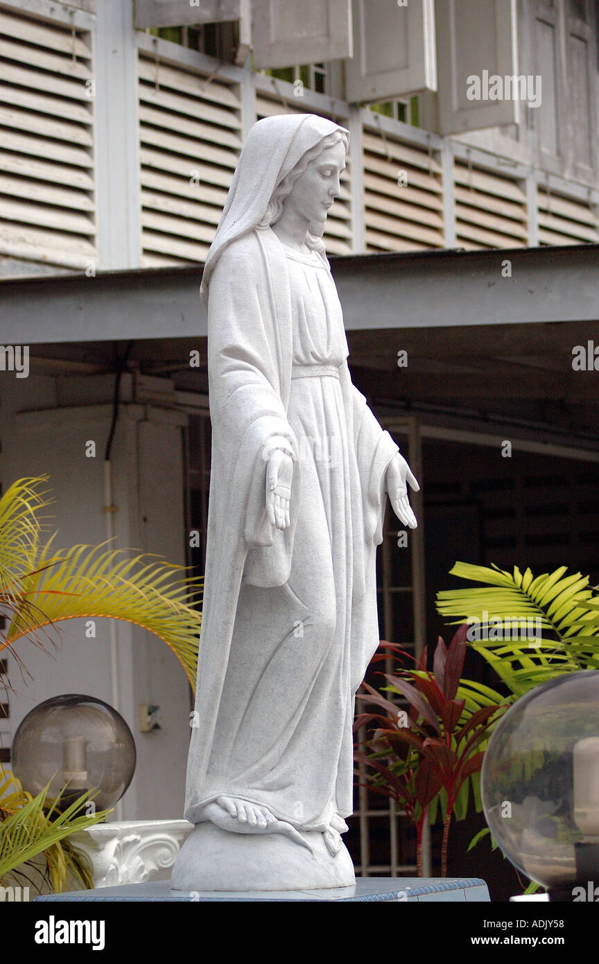 Statue of Mary Stock Photo Alamy