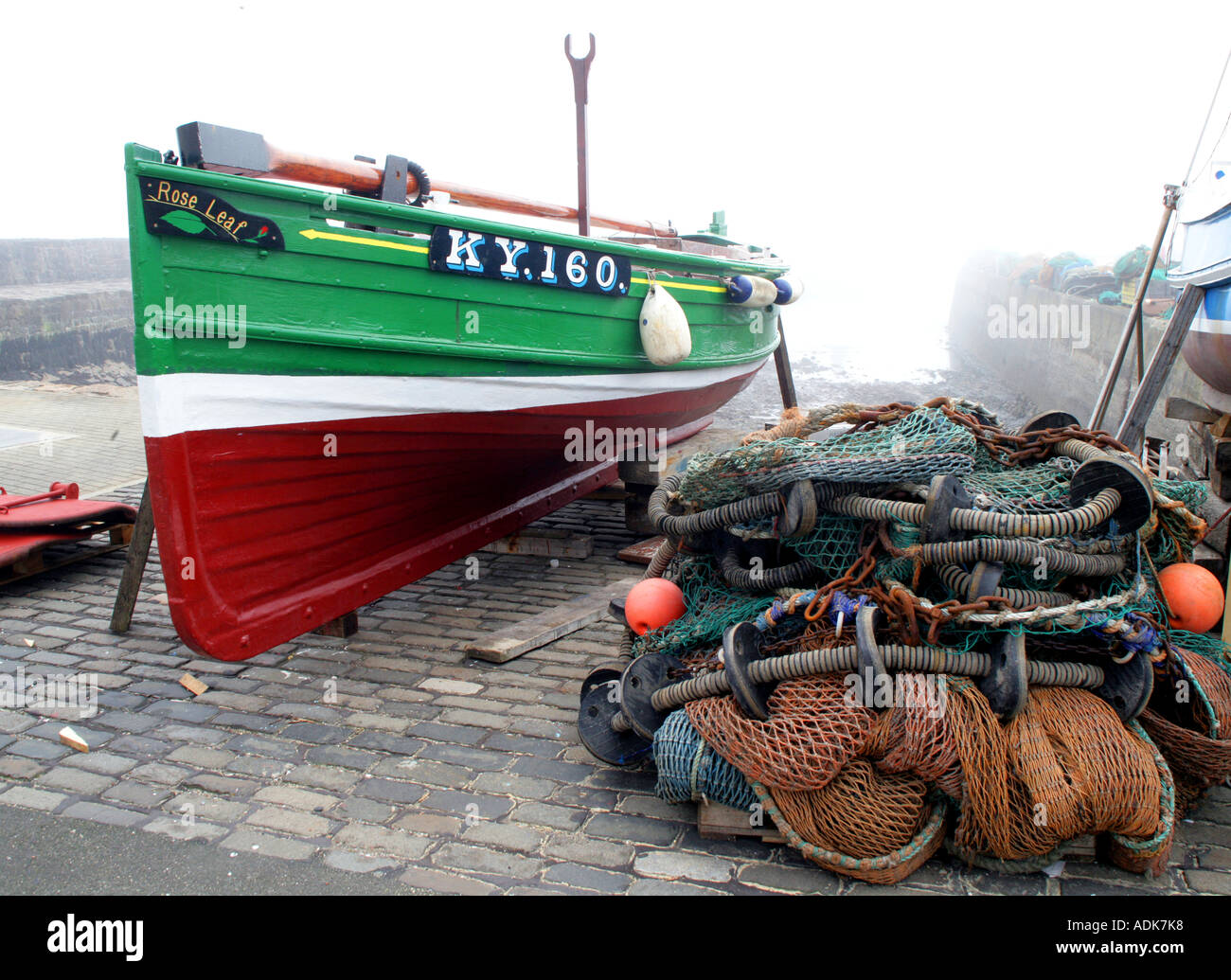 Pittenweem harbour church hi-res stock photography and images - Alamy