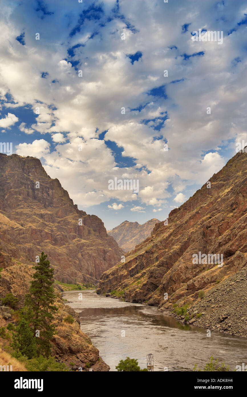 Snake River just below Hell s Canyon Dam with clouds Hell s Canyon National Recreation Area Oregon Idaho Stock Photo