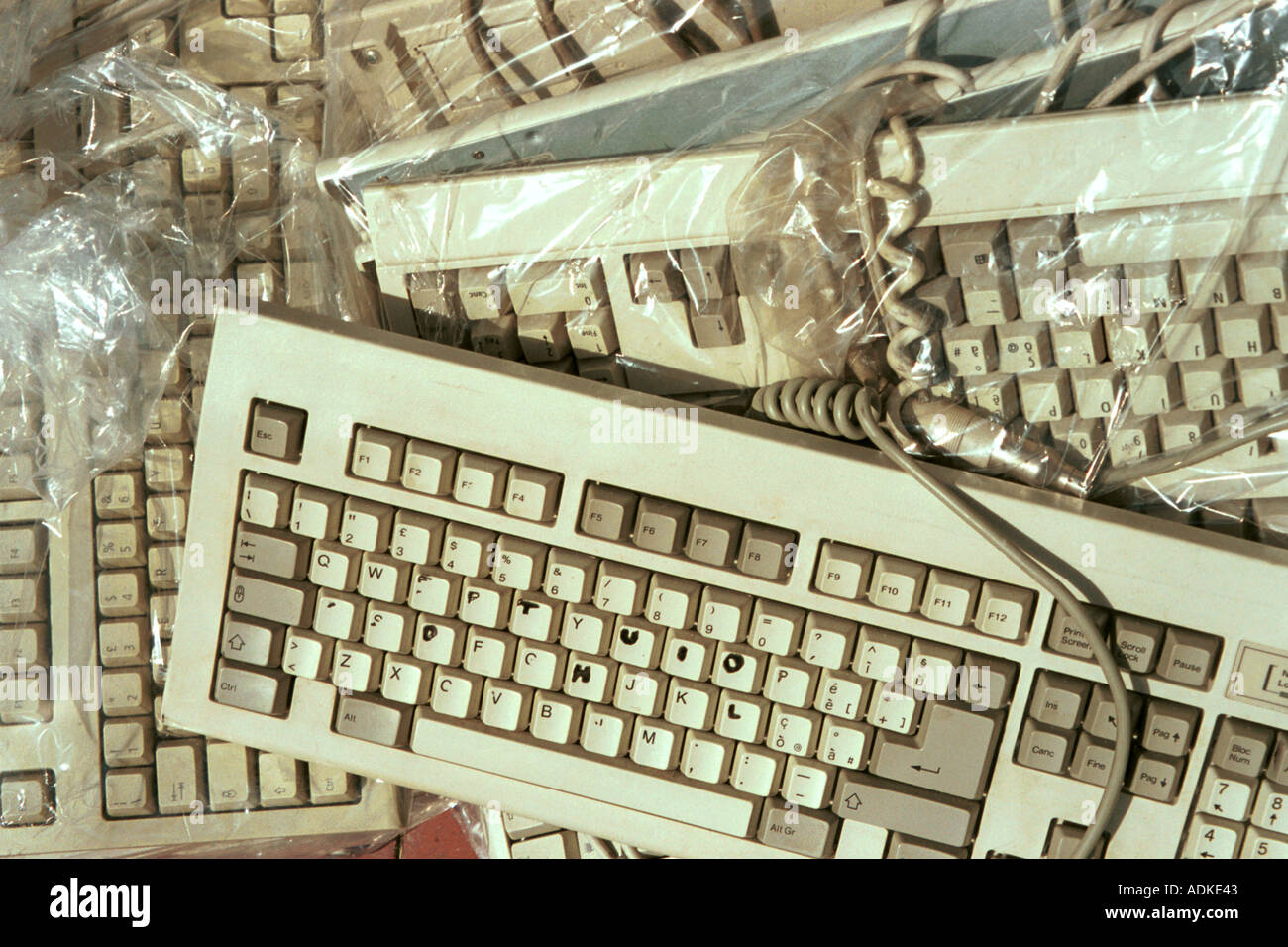 Thrown out computer hi-res stock photography and images - Alamy