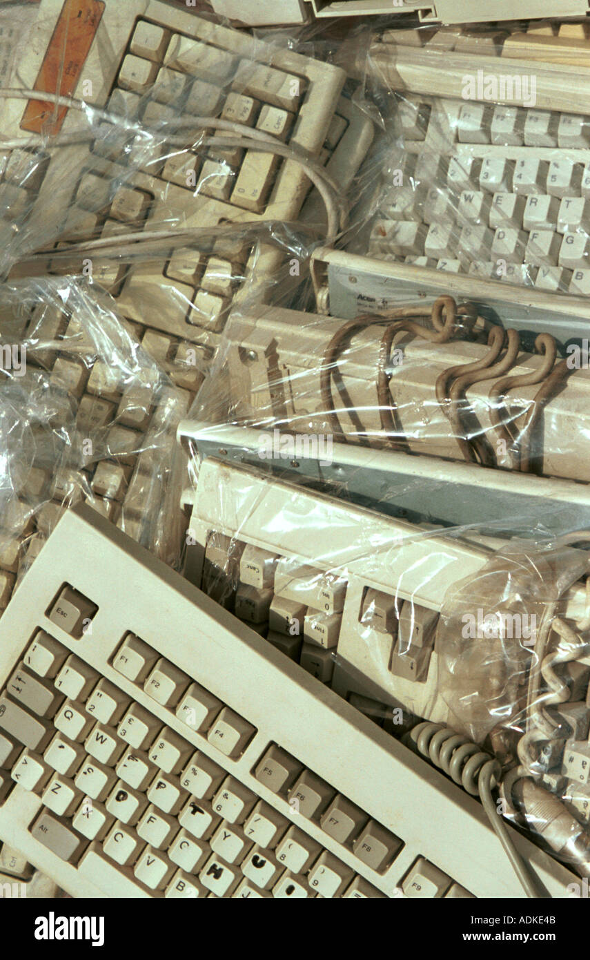 Thrown out computer hi-res stock photography and images - Alamy