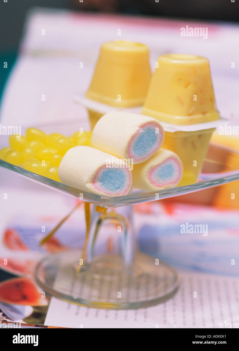 Marshmallow pudding hires stock photography and images Alamy