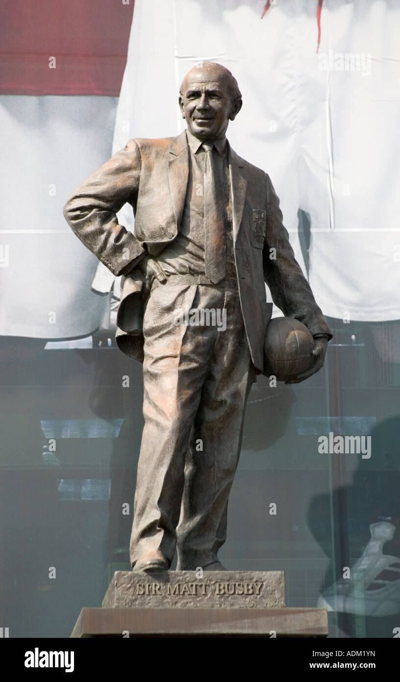 Statue Of Sir Mat Busby Old Trafford At Start Of 2007 08 Season