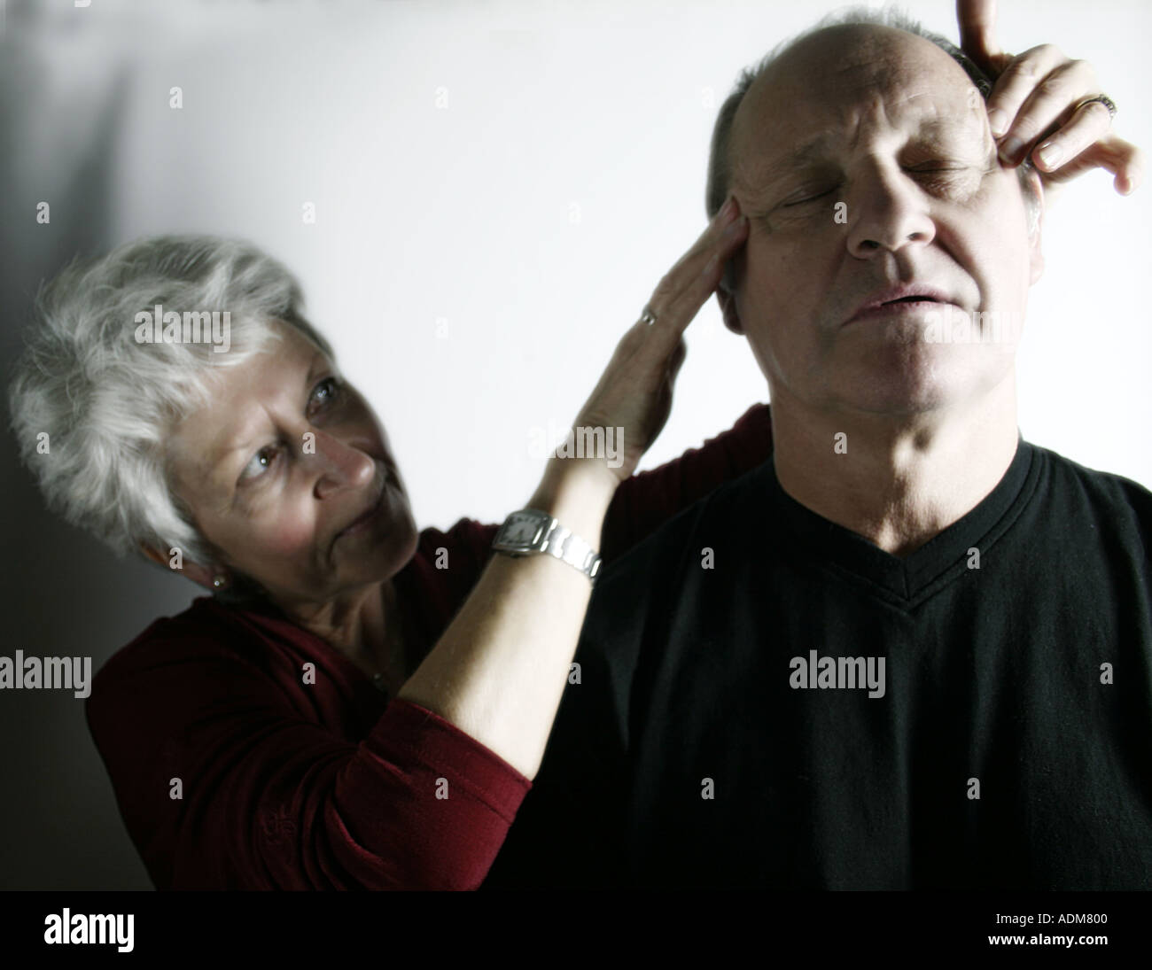 head-massage-old-man-hi-res-stock-photography-and-images-alamy