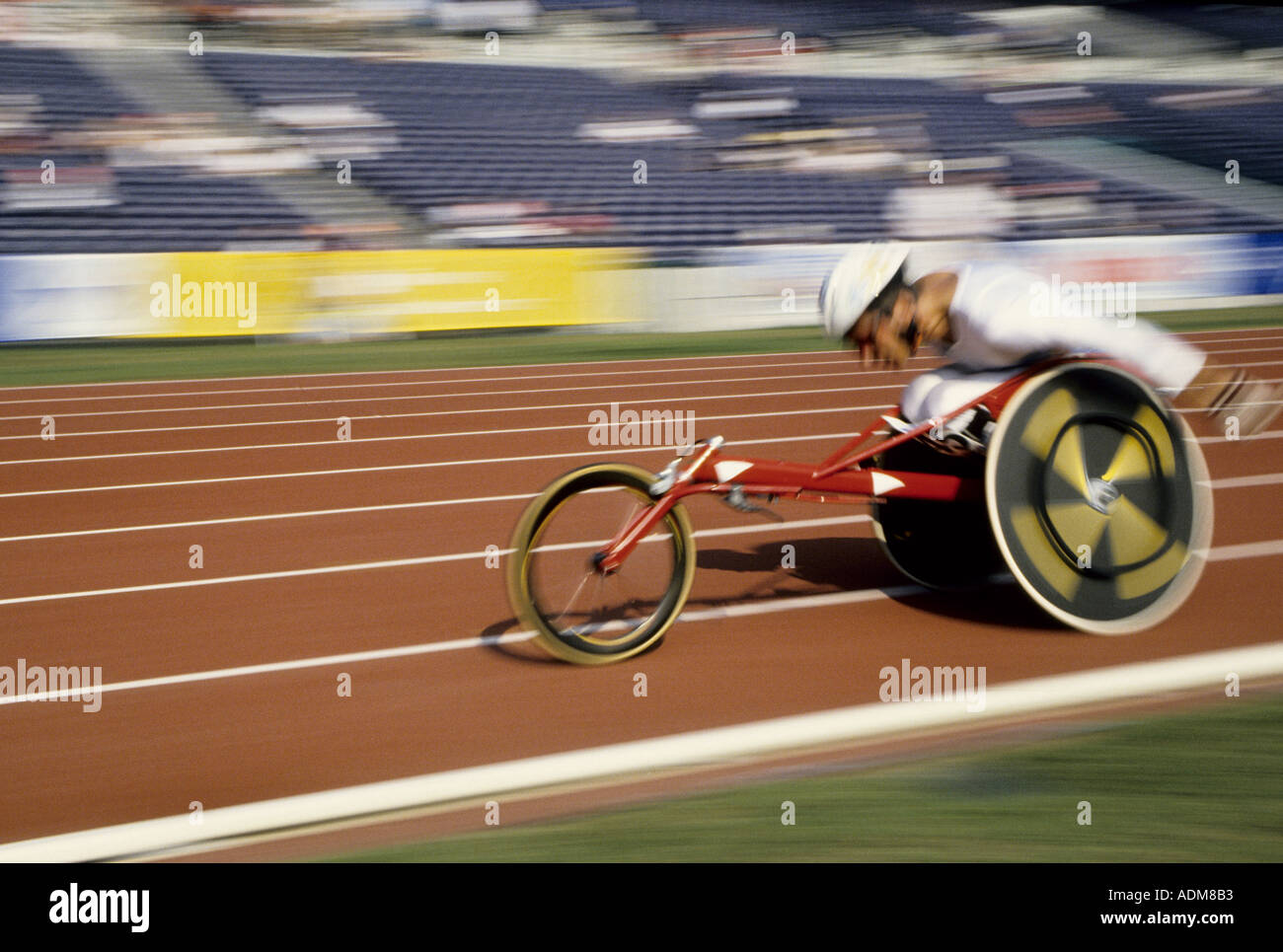 Wheelchair racing at the track and field events of the Paralympics in ...