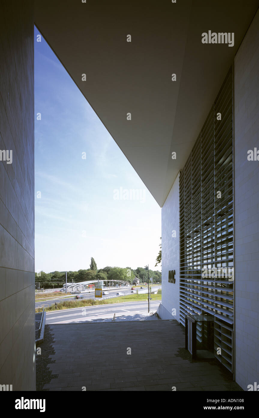 Dortmund, ADAC Hauptverwaltung, Nordfassade mit Freitreppe und Haupteingang Stock Photo