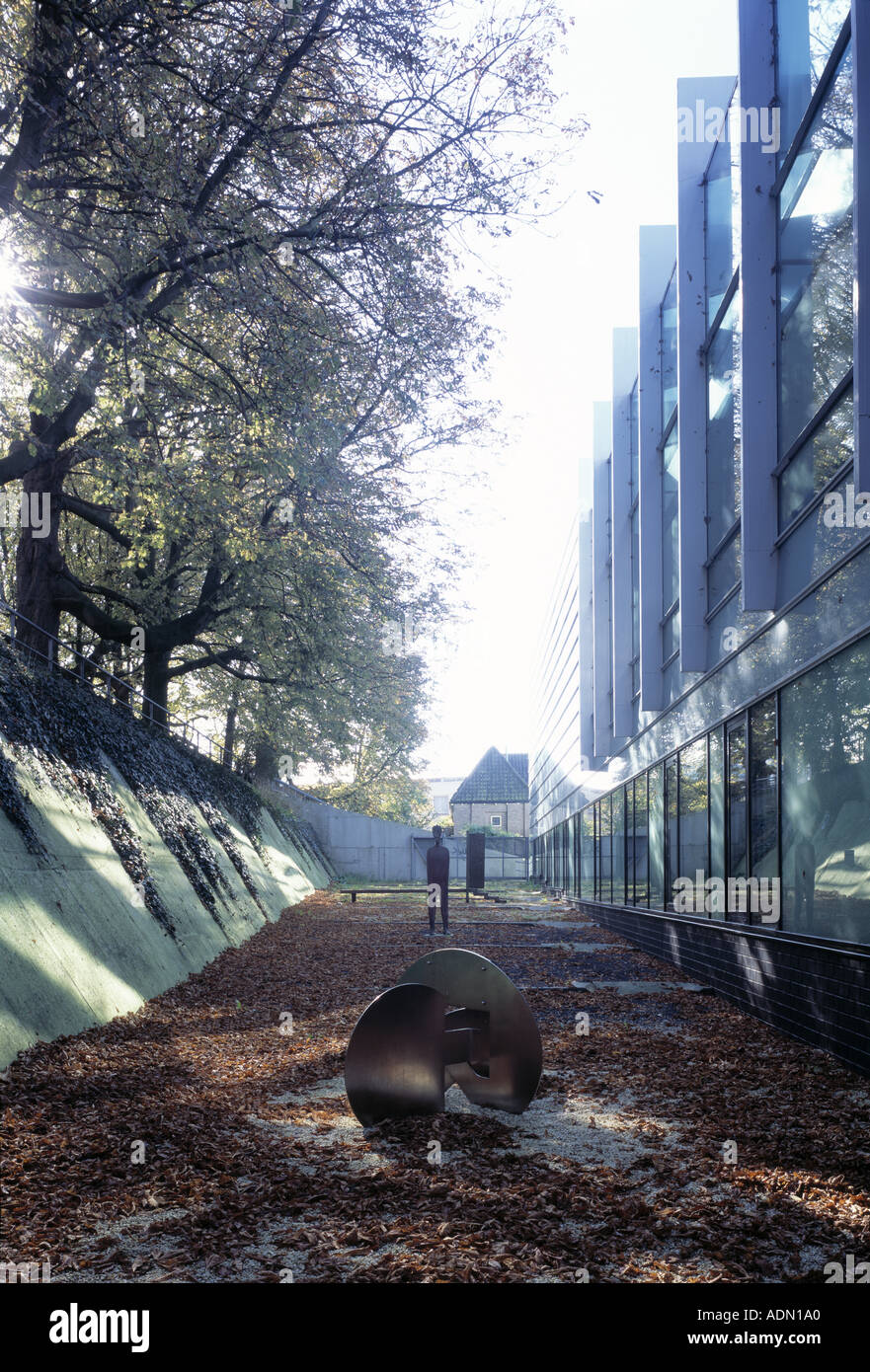 Nijmegen, Museum het Valkhof, Skulpturenhof an der Ostseite Stock Photo