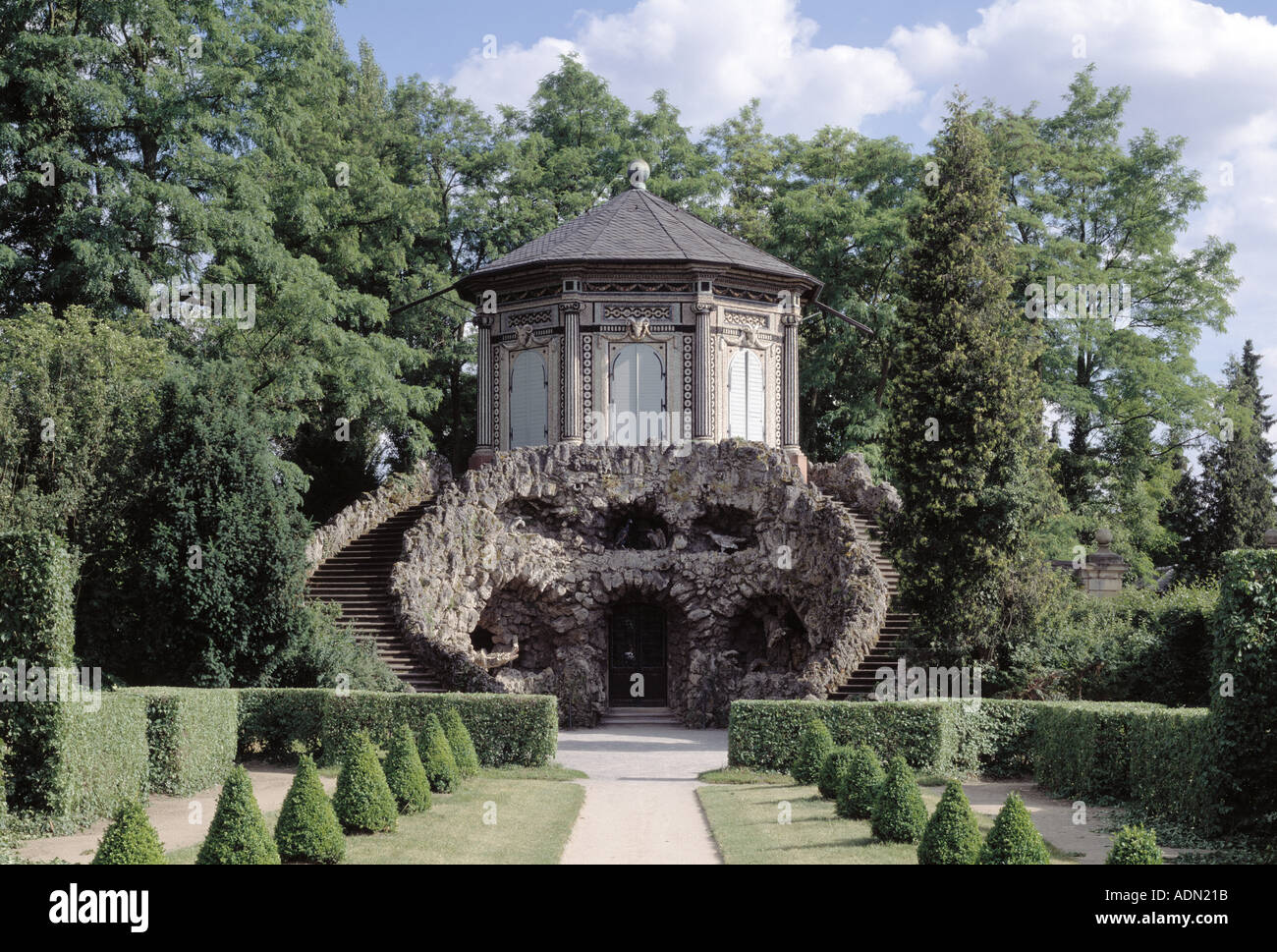 Veitshöchheim, Schloßgarten, Grottenhaus Stock Photo Alamy