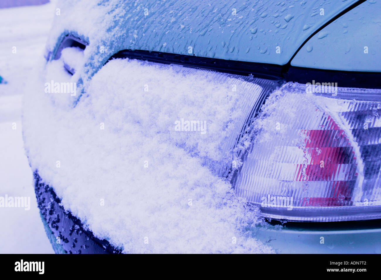 Ice nissan car hi-res stock photography and images - Alamy