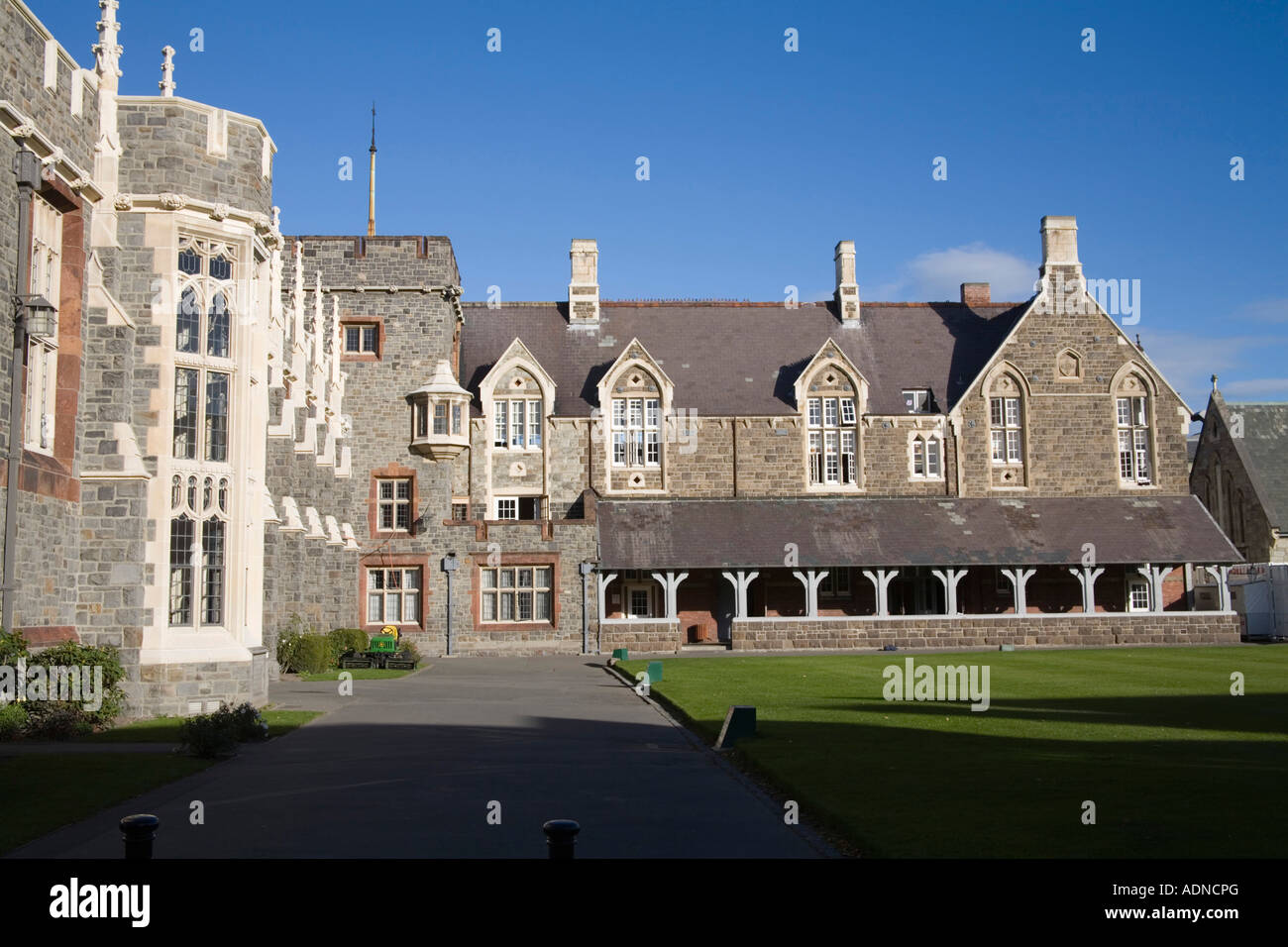 CHRISTCHURCH SOUTH ISLAND NEW ZEALAND May The quadrangle of Christs