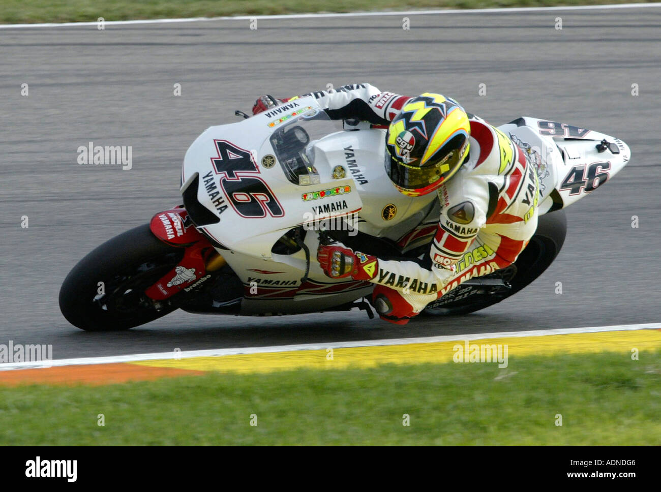 Valentino Rossi, World Moto GP champion  riding for Yamaha in the 2006 Moto GP championship in Valencia Stock Photo